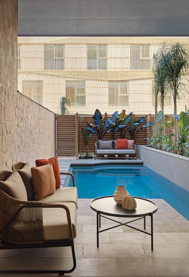 XO Cape Arnna Pool Suite
