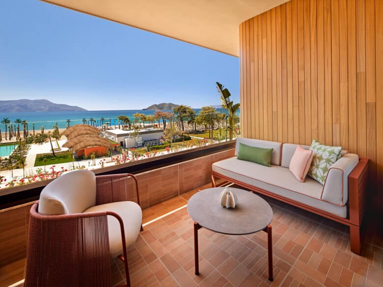 XO Cape Arnna Deluxe Room Seafront