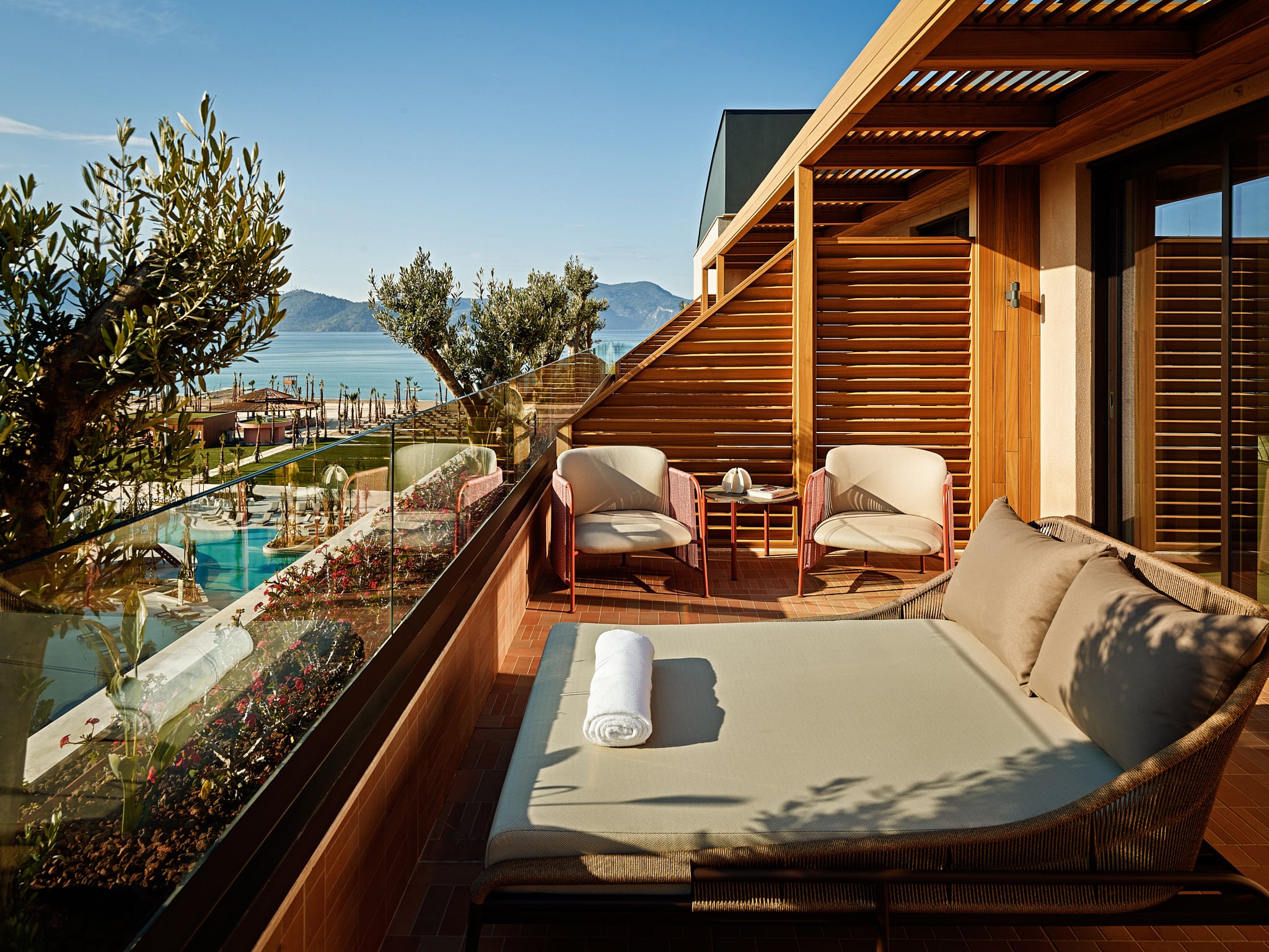 XO Cape Arnna Jacuzzi Suite