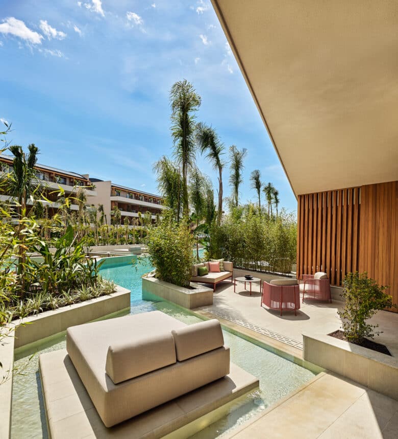 XO Cape Arnna XO Suite No:7