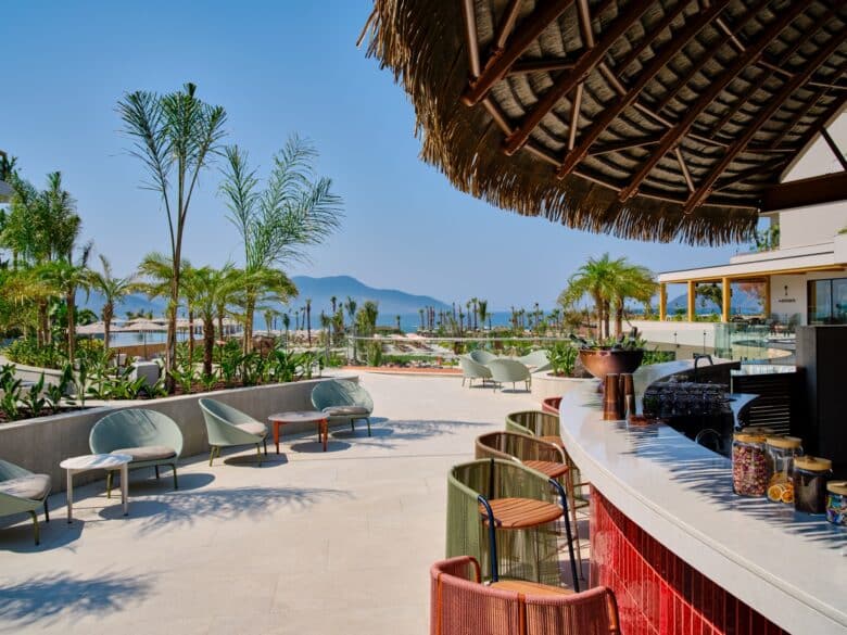 Adult Pool Bar